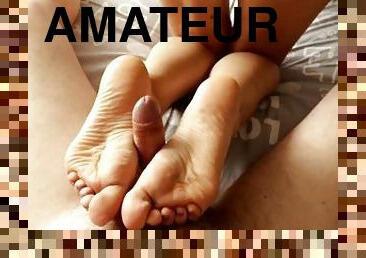 amatør, cumshot, handjob, føtter, pov, cum, italiensk, fetisj, footjob, tær