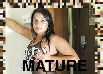 Hot Latina Lady Loves To Show Her Hot Ass - MatureNL