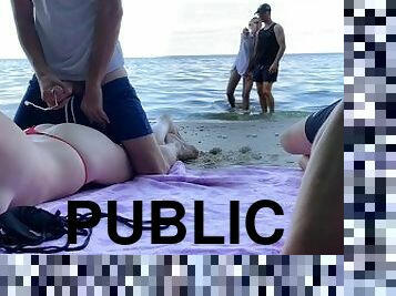 javno, žena, amaterski, plaža, trojček, kurba-slut, mož, cuckold, fleširanje