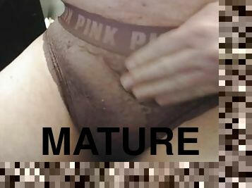 masturbare-masturbation, amatori, jet-de-sperma, jucarie, chilotei, camera-web, solo