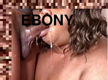 culo, cuatro-patas, negra-ebony, corrida-interna, negra, regordeta, culo-sexy, follando-fucking, amordazada, polla