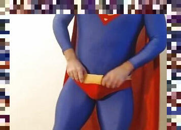 superbulge in superman kit