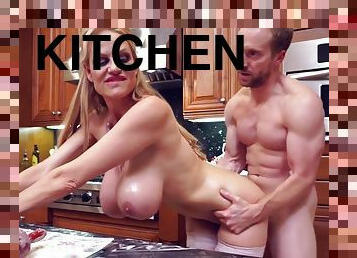 Kelly Madison And Madison Bangs - Bangs In Kitchen