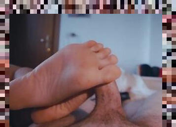 She turned him into a complete addict to cumming on her soles