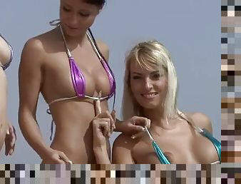 ragazze-giovani, spiaggia, provocatorie