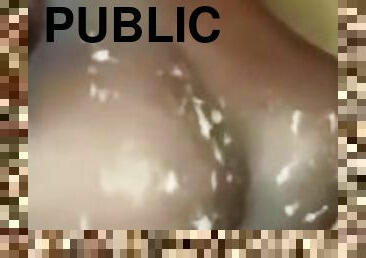 masturbation, orgasm, publik, kvinnligt-sprut, amatör, mörkhyad, lesbisk, leksak, massage, trekant