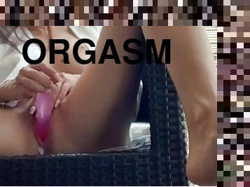 Horny Girl Has The Most Creamy Pussy Shaking Orgasm With Toy Outside-Divine Anna