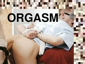 orgazm, sztuczny-penis, anal, niewolnicy, sperma, pieprzenie, dildo, kochanka, dziewica, dominacja