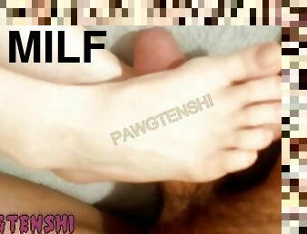 Footjob with small feet, cute milf gives a massage with her little feet