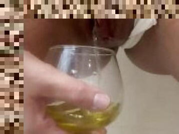 teen juicy pussy pee in cup for you to drink pee