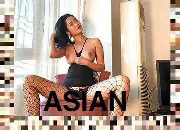 Shameless asian babe spicy solo clip