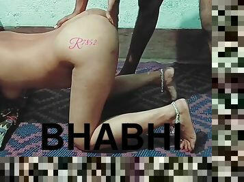 Desi Village Bhabhi Ko Pani Nikalne Tak Choda.everbest Dogg Style Homemade Sex