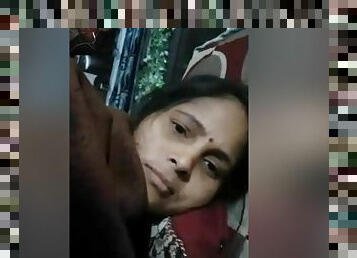 Exclusive- Sexy Look Desi Bhabhi Showing Her Big Boobs On Video Call