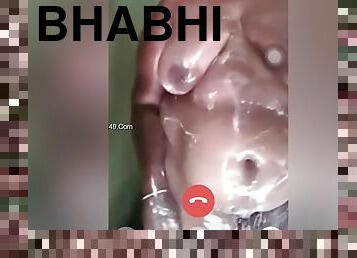 Today Exclusive-mallu Bhabhi Showing Bathing On Video Call