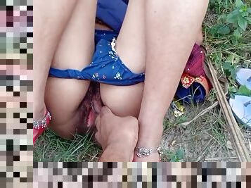 Ladki Ko Jangle Ki Jhadi Me Lejakar Choda Desi Outdoor