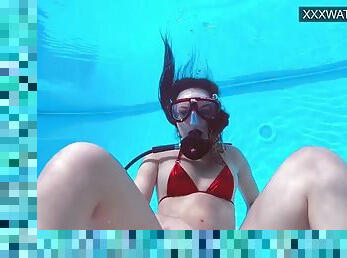 Hungarian pornstar Lana Tanga has an orgasm underwater