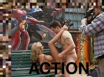 Behind the scenes of the action of the porn movie
