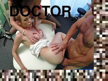 asiatic, masturbare-masturbation, asistenta, amatori, muie, doctor, sex-in-grup, sex-in-trei, roscata, ciorapi