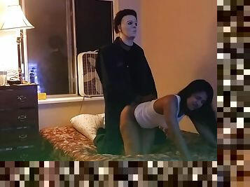 MISS NORTHWEST FUCKS INTRUDER MICHAEL MYERS!