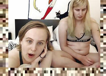 diikatkan-pada-tubuh, amatir, lesbian-lesbian, webcam