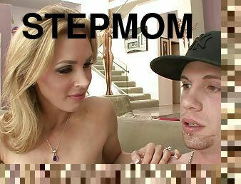 Alluring stepmom uses stepson for her pleasure