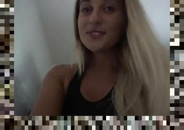 Nice blonde webcam