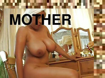 Big tit mother i´d like to fuck waking off - big jugs