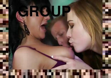 hot babes group sex in the club