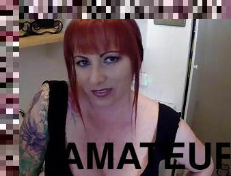 amatoriali, pompini, mammine-mature, mamme, pov, cucina, madri, rapporti-orali, tatuaggi