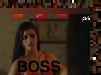 Boss ki hot wife Ko Service Di