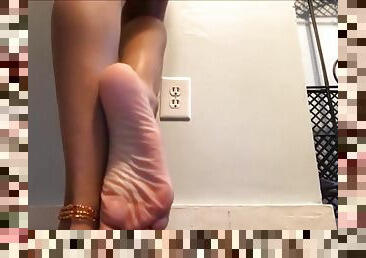 Linsey Dawn solo foot fetish