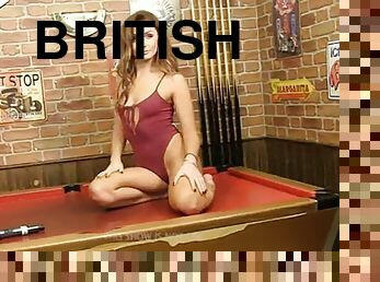 Hot brit babe kiki pussy tease