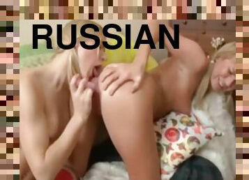 russe, rapporti-anali, lesbiche, mammine-mature, giocattoli, hardcore, bionde