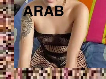 cuatro-patas, peluda, meando, chorro-de-corrida, árabe, masaje, mujer-vestida-hombre-desnudo, facial, vagina, dominación-femenina