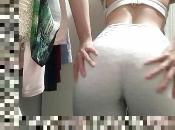 Do you like my new white legging?