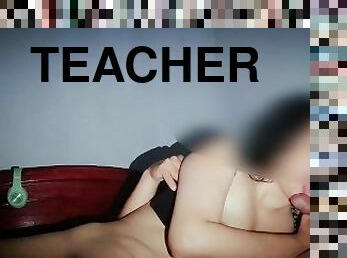 This schoolgirl will stay at her teacher's house like rapreobechanron to give him a happy massage