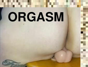 traseiros, orgasmo, esguincho, amador, mulher-madura, bbw, dildo, sozinho, tatuagem