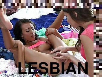 Teen girls love lesbian sex