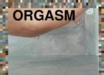 bagno, orgasmi, collant-di-nylon, eruzioni-di-sperma, seghe, pov, mutandine, sperma, feticci, doccia
