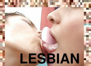 isot-tissit, pillu-pussy, amatööri, lesbo-lesbian, teini, lelu, kova-seksi, nussiminen, dildo, rinnat