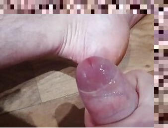 Having some self foot love ?? ???? with cumshot