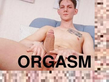 Hot Twink Spreads His & Masturbates His Big Dick Til He Cums