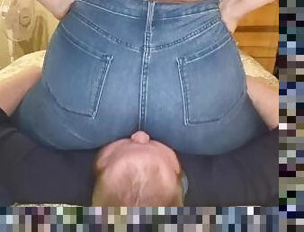 cur, amatori, bunaciuni, milf, bbw, grasana, stramta, cur-butt, jeans, stand-pe-fata