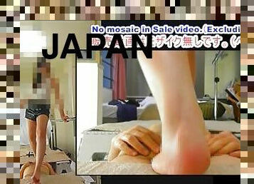 Footjob! Full-body footage! Trampling on the penis by Japanese beauty!