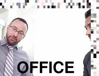 Office tattooed stud mesmerized by co-worker with glasses
