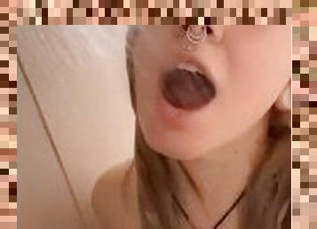 CUTE BLONDE SLUT PIERCEDNOODLE IN THE SHOWER