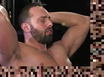 Muscle bear anal sex with cumshot