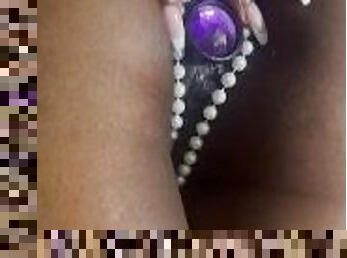 Ebony Pearls pussy and plug