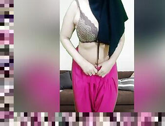 Lebanon Hijab Girl Desi Sexy Showing Big Boobs