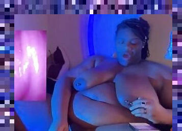 Ebony BBW Tries Out Vibrator With Camera To Put In Her Creamy Pussy